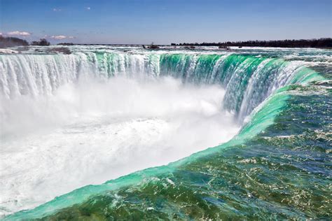 why are houses so cheap in niagara falls